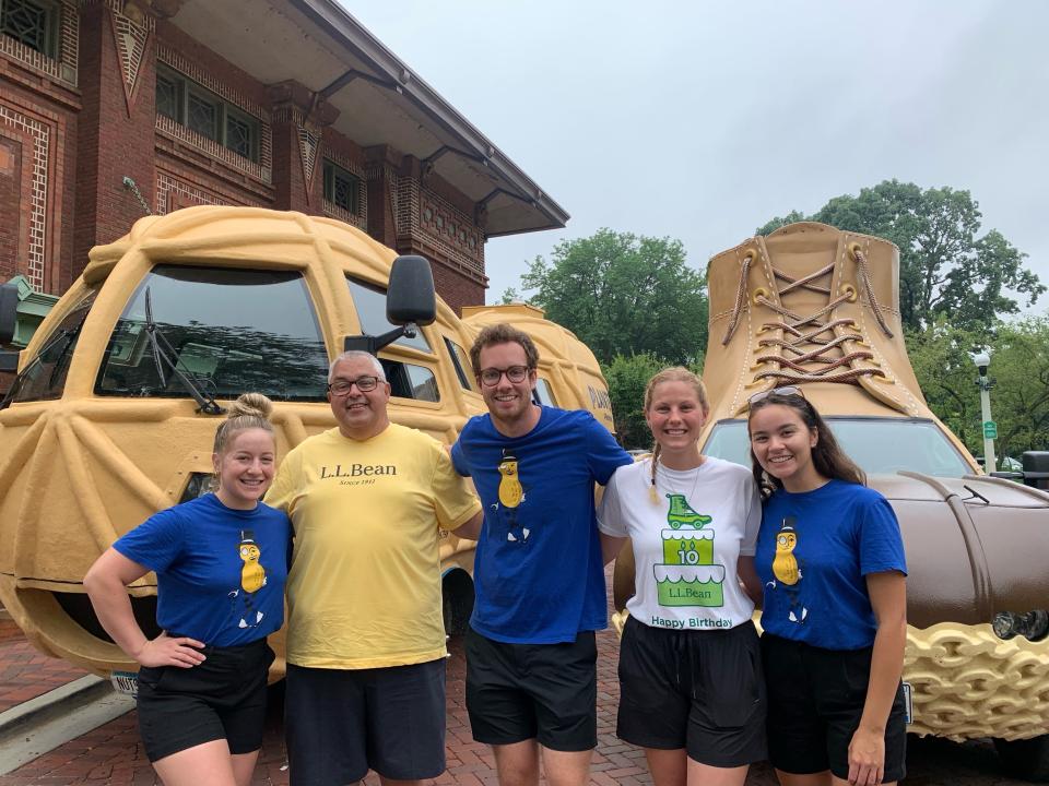 Peanutters meeting up with Bootmobile drivers this summer.