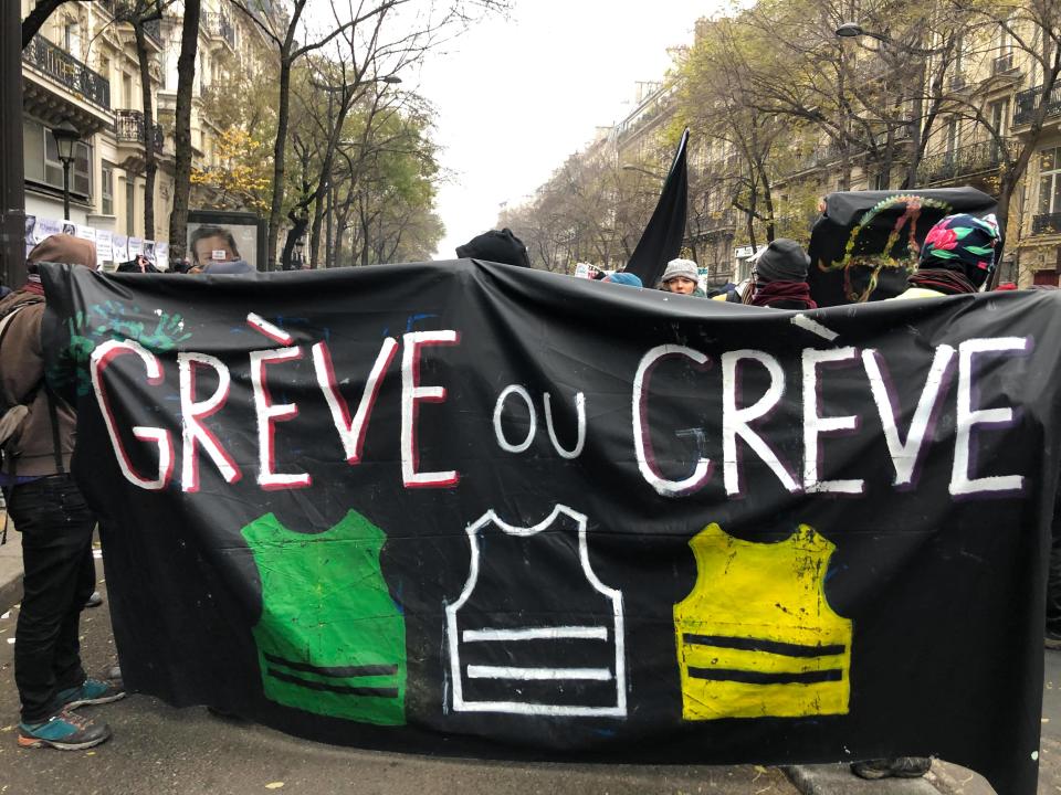 "Grève ou crève".