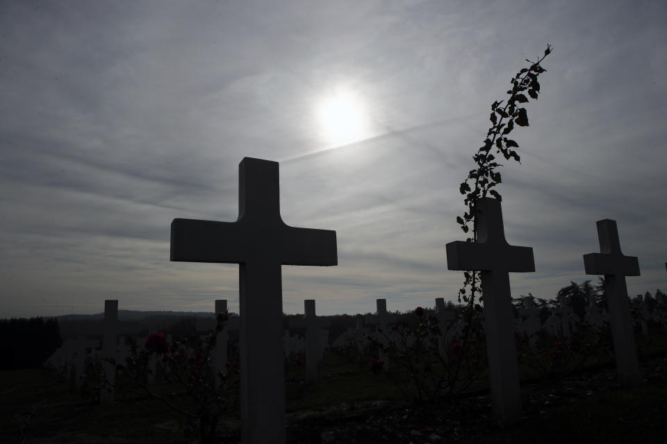 Aunque la muerte es una certeza nadie sabe exactamente cuando morirá.(AP Photo/Francois Mori)