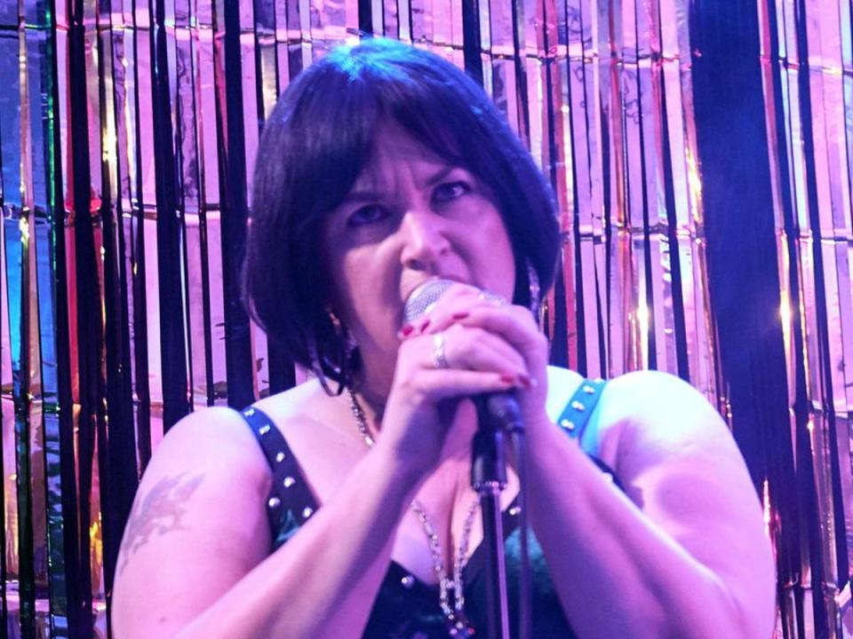 Ruth Jones performing ‘Fairytale of New York’ in ‘Gavin and Stacey’ (BBC)