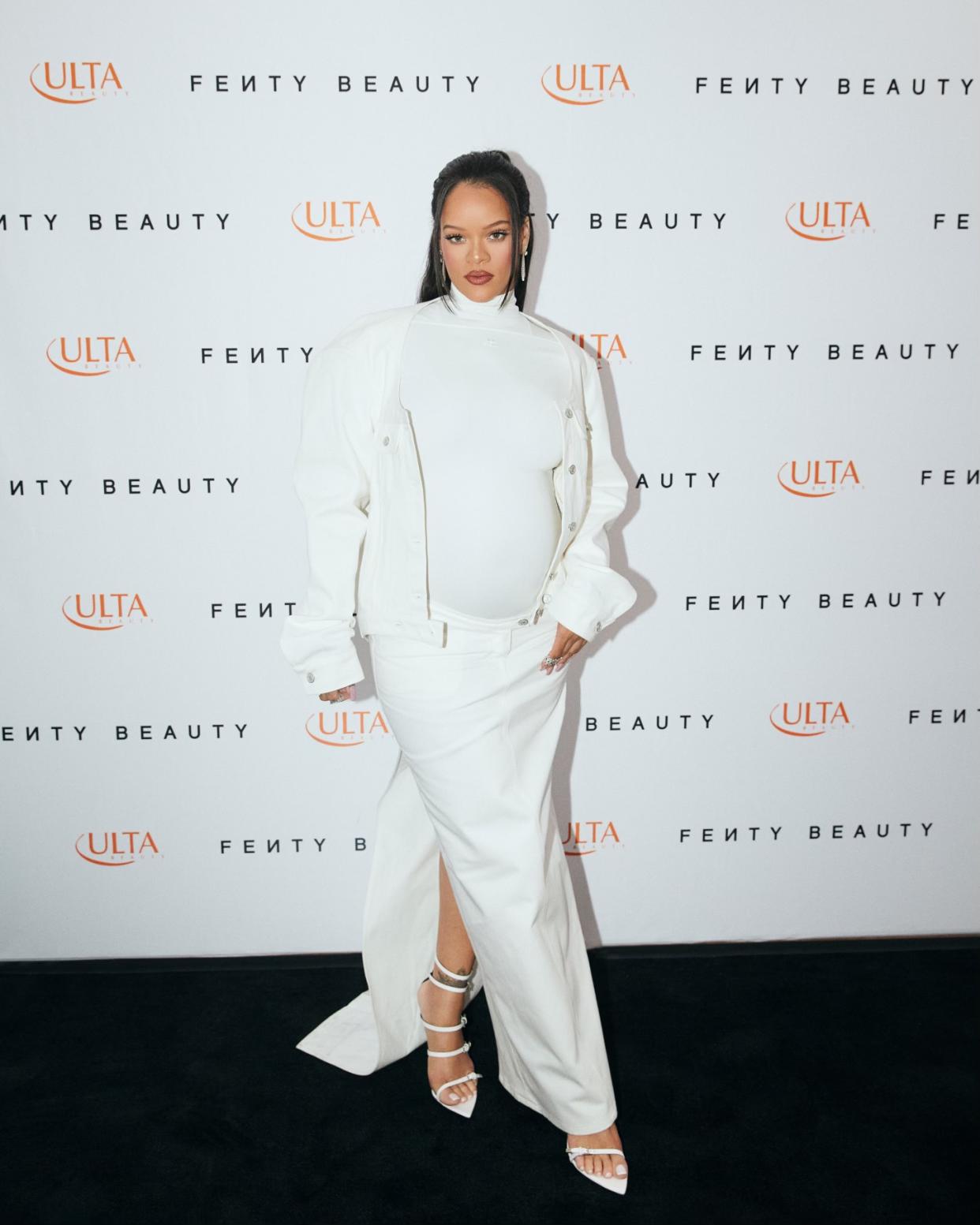 Rihanna at the Las Vegas Ulta on April 11. (Fenty Beauty)