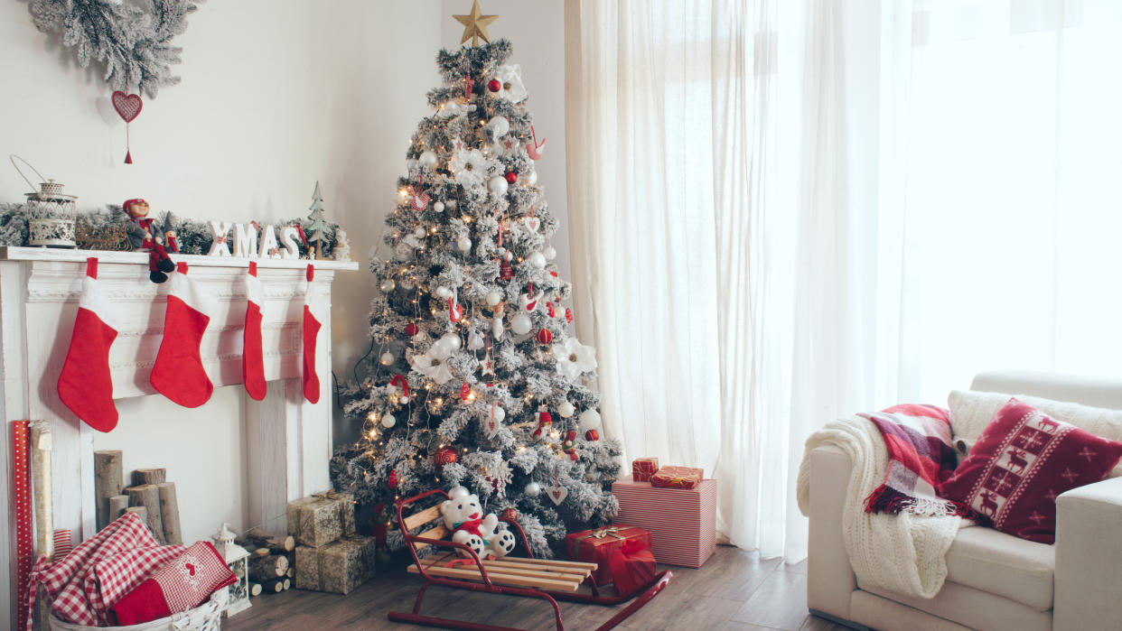  A decorated Christmas tree. 