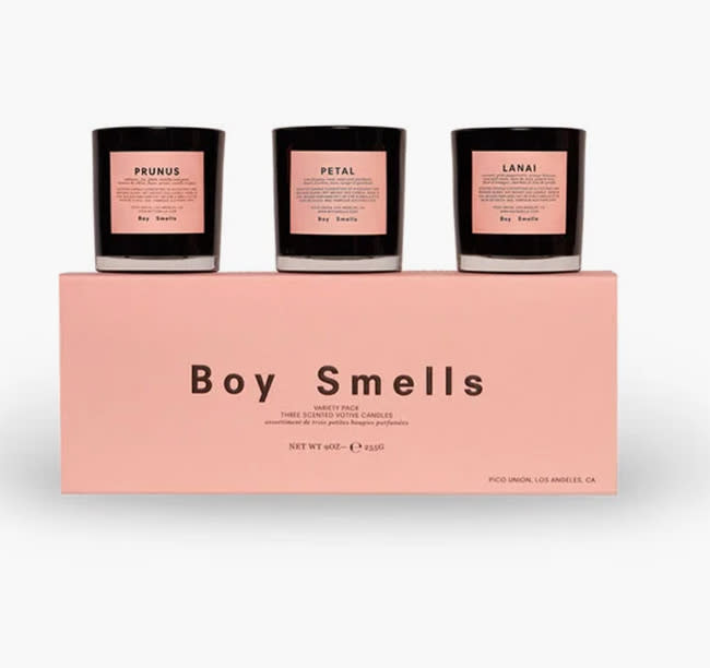 boy-smells