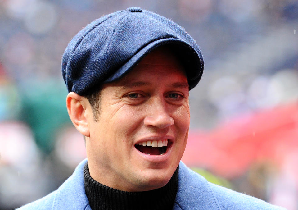 LONDON, ENGLAND - OCTOBER 13: TV presenter Vernon Kay looks on pitch-side prior to the NFL match between the Carolina Panthers and Tampa Bay Buccaneers at Tottenham Hotspur Stadium on October 13, 2019 in London, England. (Photo by Alex Burstow/Getty Images)