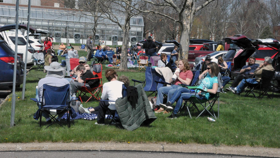 During the first stage of the solar eclipse it was a calm gathering of people from everywhere.