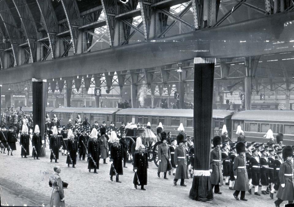 King George VI at Paddington StationDaily Mail/Shutterstock