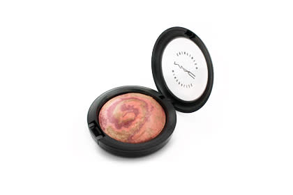 MAC MINERALIZE SKINFINISH IN LIGHT YEAR, $29