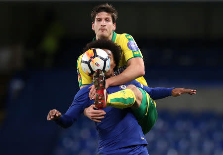 Soccer Football - FA Cup Third Round Replay - Chelsea vs Norwich City - Stamford Bridge, London, Britain - January 17, 2018 Chelsea's Willian in action with Norwich City's Timm Klose Action Images via Reuters/Peter Cziborra