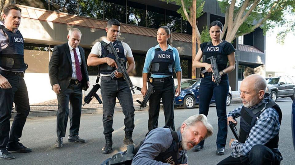 Sean Murray, Wilmer Valderrama, Vanessa Lachey, Katrina Law, and Gary Cole in “NCIS” on CBS