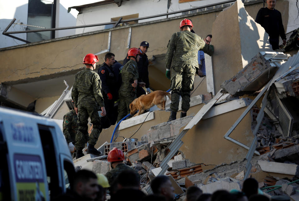 La scossa, avvertita anche in Italia, si è verificata alle 02:54 ora locale (le 03:54 in Italia) e ha avuto l'epicentro tra Shijak e Durazzo. (Reuters)