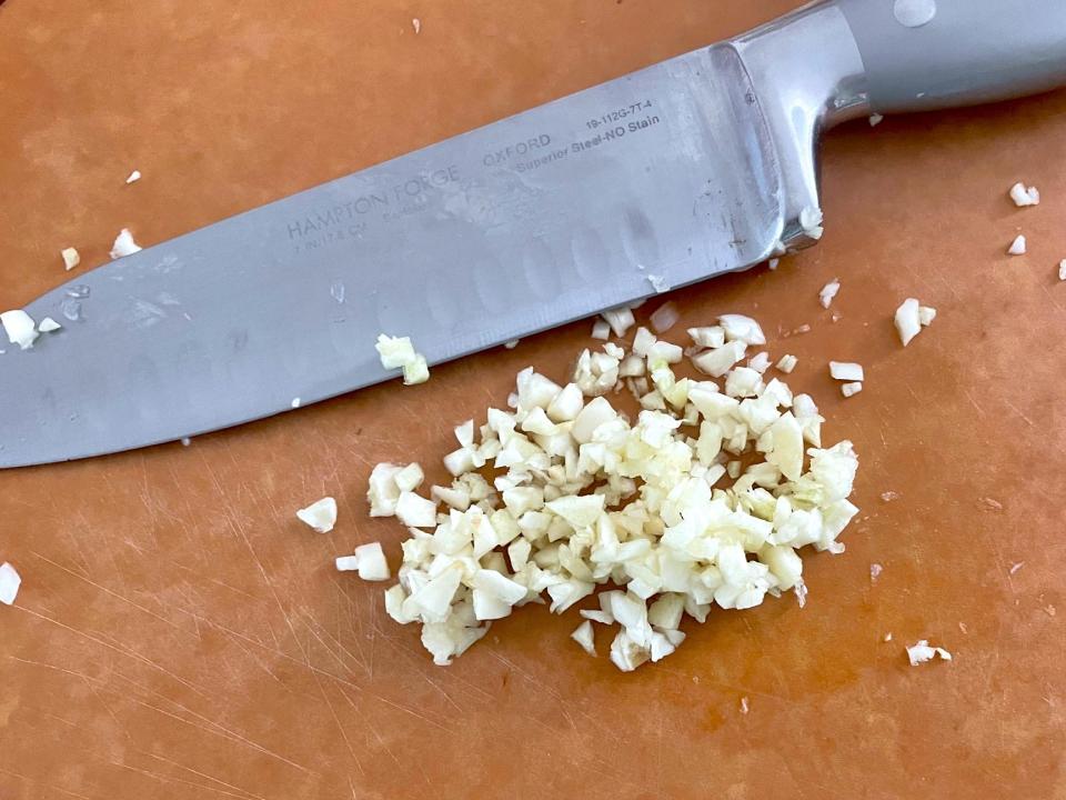 Garlic for Martha Stewart's garlic bread