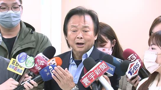 王世堅稱藍白雙方懷鬼胎，打算要演一齣「仁至義盡」的大戲給支持者看。（圖／資料照）