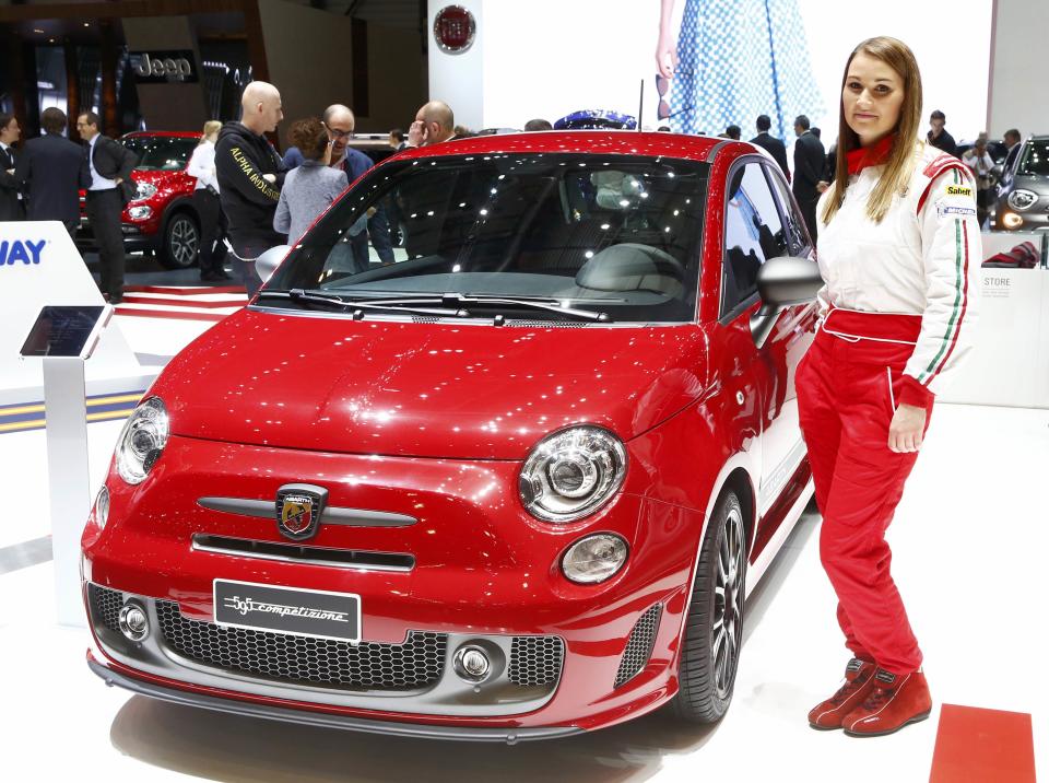 <p><strong>Fiat 500</strong><br><strong>Preis wie getestet</strong>: 15.744€ bis 22.051€<br><strong>Highlights</strong>: Guter Antrieb, schneller, guter Grip.<br><strong>Mängel</strong>: unruhiges Fahrgefühl, seltsame Sitzposition, wenig Stauraum. Probleme bei der Zuverlässigkeit der Bremsen, der Elektrik und der eingebauten Elektronik.<br>(Reuters) </p>