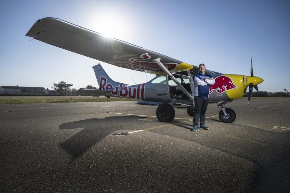 Red Bull Air Force members Luke Aikins and Andy Farrington practicing for their Plane Swap