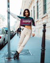 <p>So sexy schlenderte Lena Meyer-Landrut durch die Straßen der französischen Modemetropole. Der Cropped Look bleibt weiterhin angesagt und rückt unsere nackten Bäuche in den Mittelpunkt. Wer jetzt schon beim Hinsehen zittert, zieht besser einen wärmenden Mantel über oder wählt eine Hose mit hohem Bund. (Bild: Instagram/lenameyerlandrut) </p>