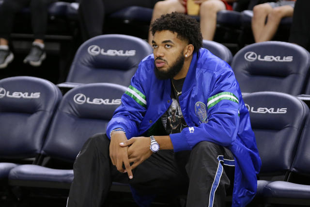 Timberwolves' Karl-Anthony Towns mourns 7 COVID deaths in family