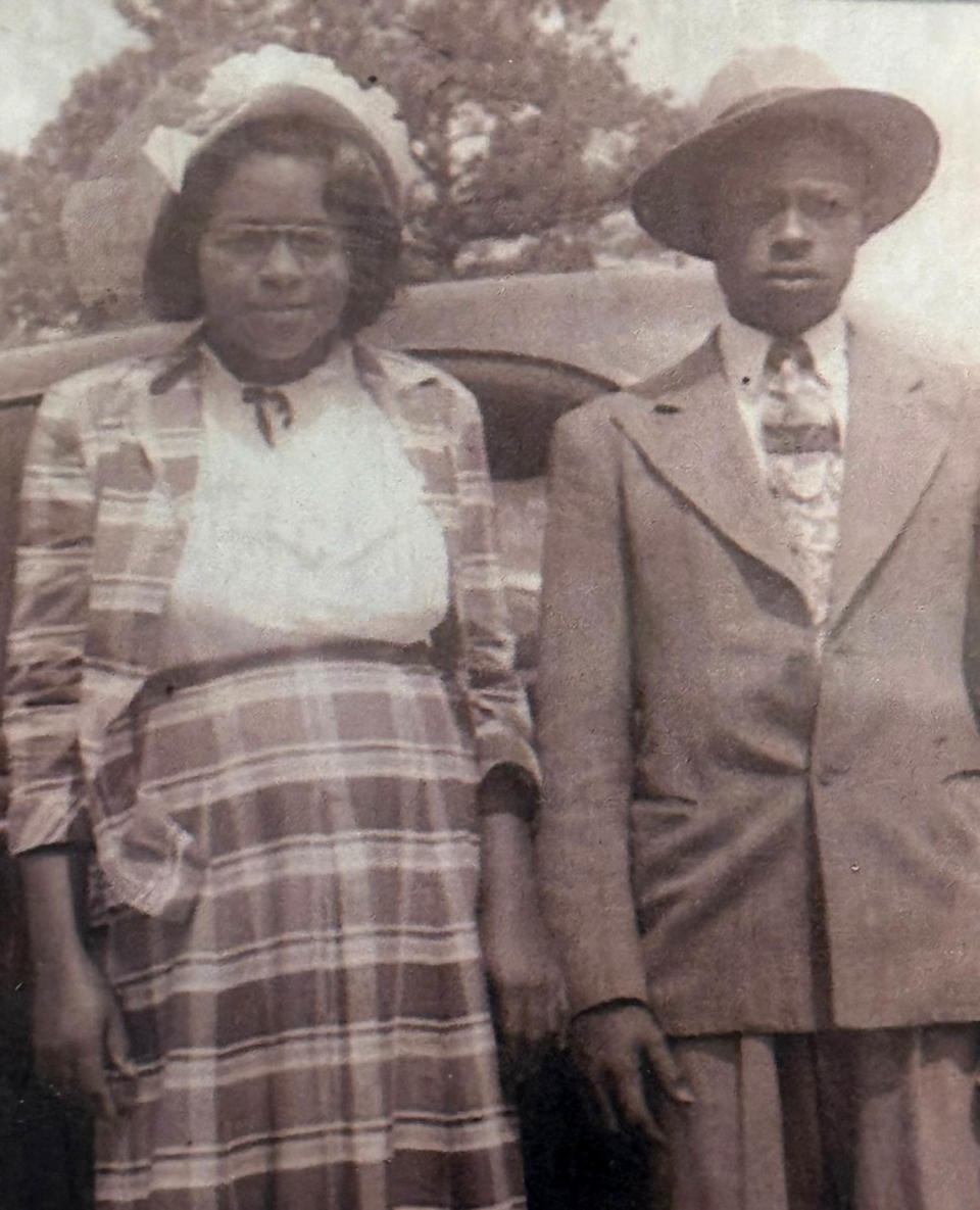 Image of Eula and Roland Smith, Evelyn Booker's parents. (Courtesy Evelyn Booker)