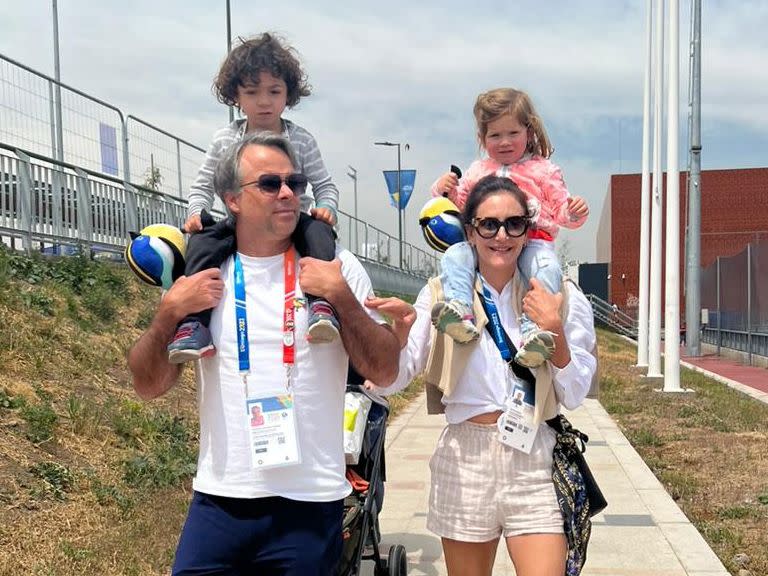 Fernando González, con Félix y Luciana Aymar, con Lupe: los González-Aymar disfrutan de los Juegos de Santiago 2023