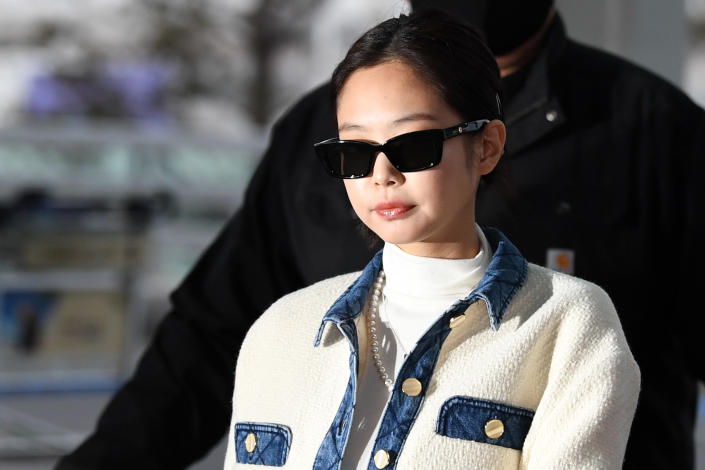 INCHEON, SOUTH KOREA - FEBRUARY 21: Jennie of BLACKPINK is seen upon departing at Incheon International Airport on February 21, 2020 in Incheon, South Korea. (Photo by THE FACT/Imazins via Getty Images)