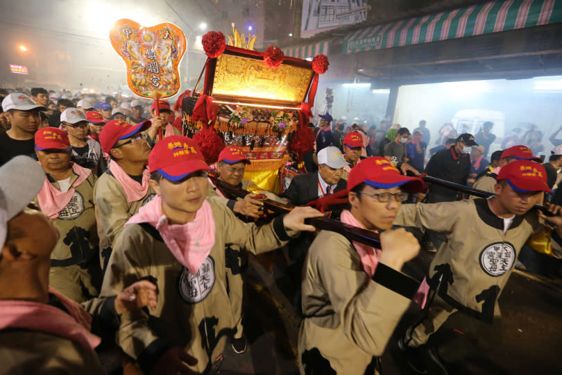 大甲媽祖繞境照舉行　名醫：祈求媽祖顯靈取消停辦。（圖／大甲鎮瀾宮提供）