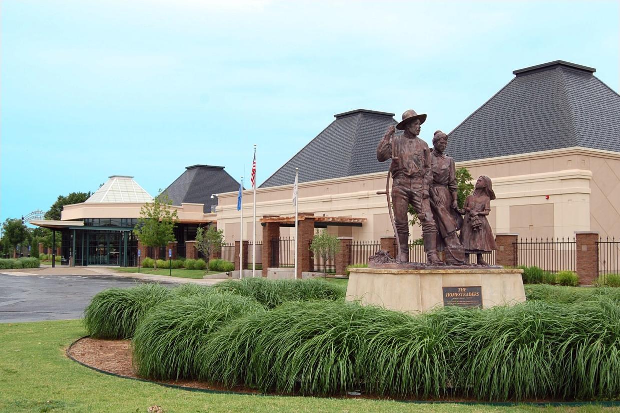 This is "The Homesteaders" statue at the Cherokee Strip Regional Heritage Center.