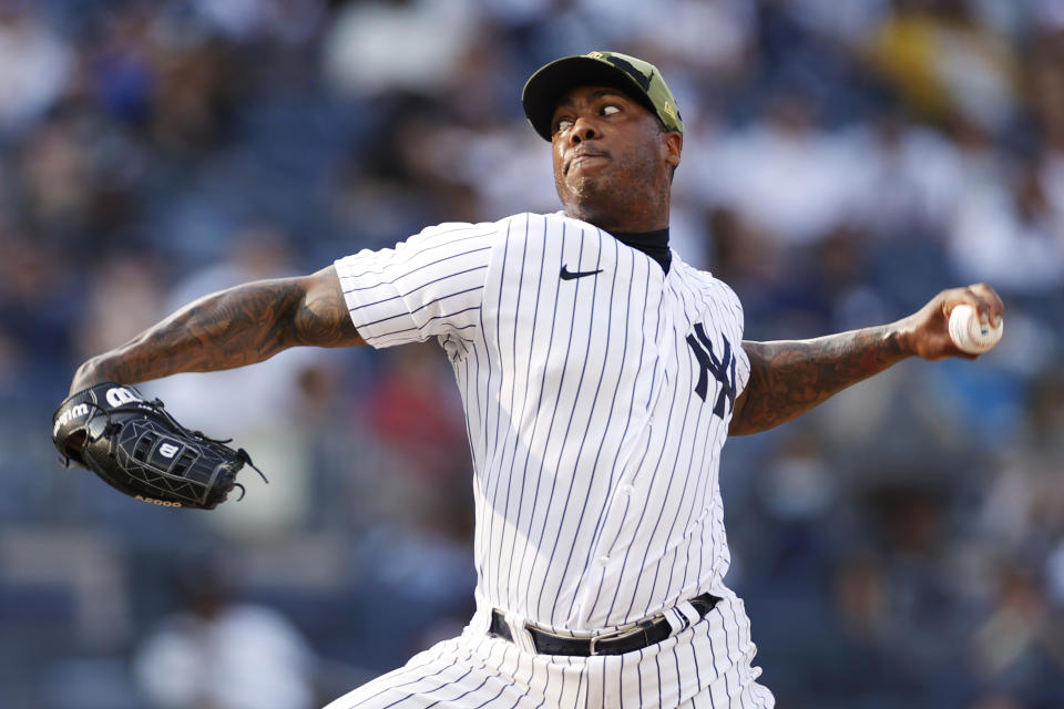 Aroldis Chapman #54 de los Yankees de Nueva York lanza durante la novena entrada del Juego Uno de una doble cartelera contra los Medias Blancas de Chicago en el Yankee Stadium el 22 de mayo de 2022 en el distrito del Bronx de la ciudad de Nueva York. Los Medias Blancas ganaron 3-1. (Foto: Sarah Stier/Getty Images)