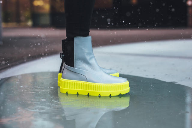 Maldito Dolor Limpia el cuarto Rihanna and Puma Turn the Fenty Creeper Into a Chelsea Boot Just in Time  for Winter