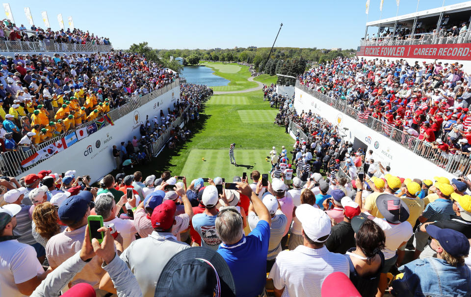 Obama, Bush, Clinton celebrate the start of Presidents Cup