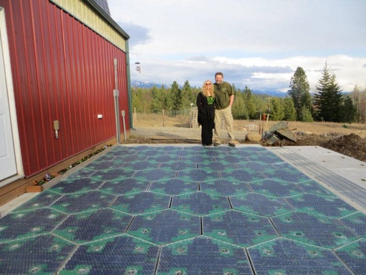 <span class="caption">The driveway prototype which inspired Solar Roadways.</span> <span class="attribution"><a class="link " href="https://commons.wikimedia.org/wiki/File:Solar_Roadway_Parking_Lot_Prototype.jpg" rel="nofollow noopener" target="_blank" data-ylk="slk:Dan Walden/Wikimedia Commons;elm:context_link;itc:0;sec:content-canvas">Dan Walden/Wikimedia Commons</a>, <a class="link " href="http://creativecommons.org/licenses/by-sa/4.0/" rel="nofollow noopener" target="_blank" data-ylk="slk:CC BY-SA;elm:context_link;itc:0;sec:content-canvas">CC BY-SA</a></span>