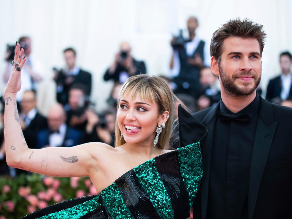 miley cyrus liam hemsworth