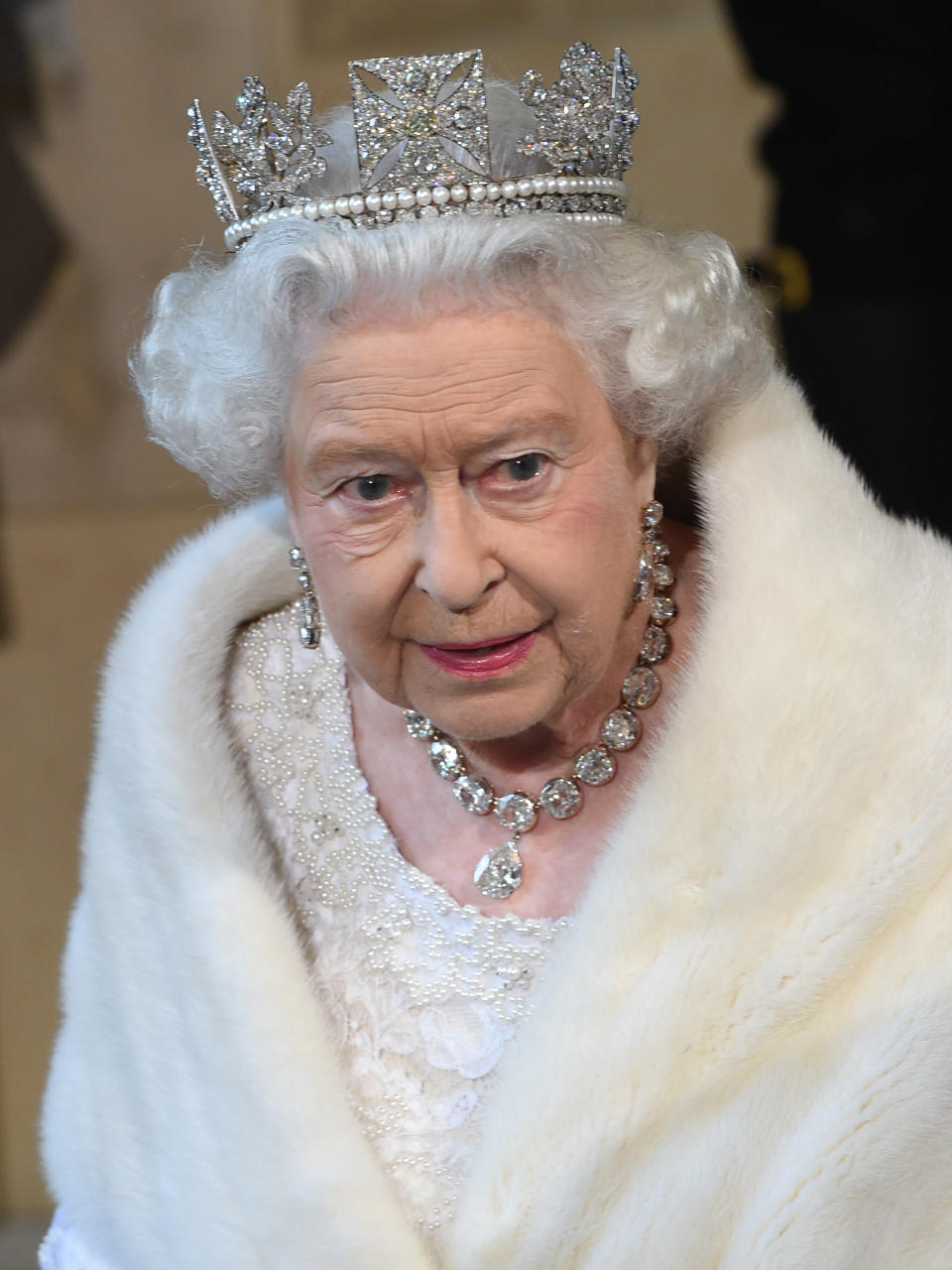 LONDON, ENGLAND - MAY 27:  Queen Elizabeth II attends the State Opening of Parliament in the House of Lords, at the Palace of Westminster on May 27, 2015 in London, England. (Photo by Eddie Mulholland/WPA Pool/Getty Images)