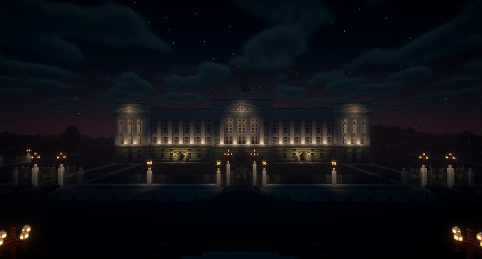 A Minecraft creation designed to look like Buckingham Palace