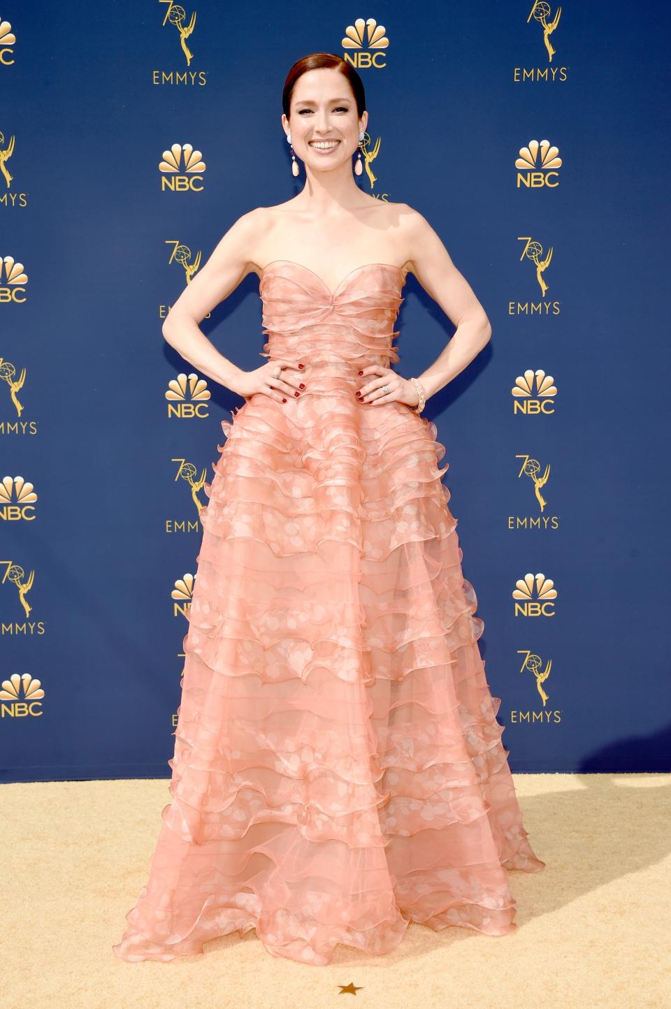 Ellie Kemper in J.Mendel and Lorraine Schwartz jewelry