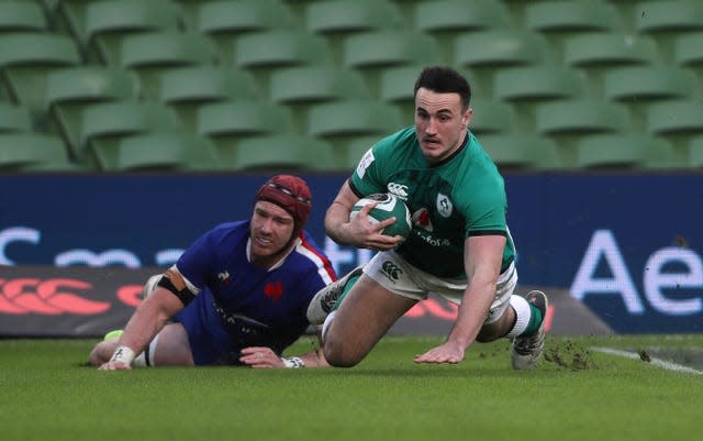 Ronan Kelleher scores Ireland's try