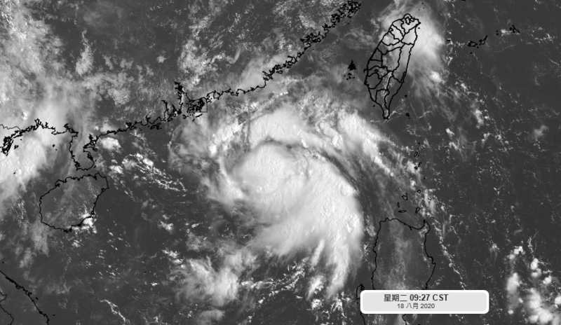 今年第7號颱風「無花果」生成，雖然對台沒有直接威脅性，但外圍環流水氣將為東半部帶來降雨。（翻攝自天氣職人-吳聖宇臉書）