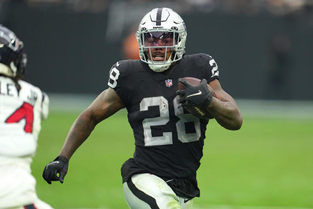 Josh Jacobs caps huge day with TD in OT, Raiders beat Seahawks