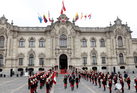 Peru's President Pedro Pablo Kuczynski arrives at the presidential palace after his inauguration ceremony in Lima, Peru, July 28, 2016. REUTERS/Guadalupe Pardo