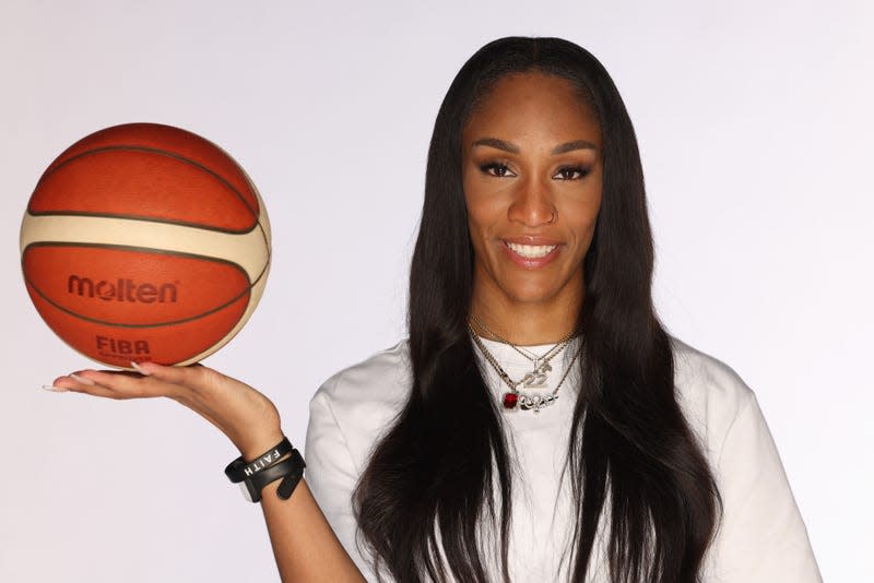 A’ja Wilson poses during the Team USA Paris 2024 Olympic Portrait Shoot at NBC Universal Studios Stage 16 on November 16, 2023 in Los Angeles, California. - Photo: Harry How (Getty Images)