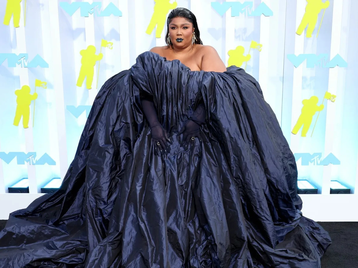 Lizzo says she didn't know about an ableist slur when she used it in one of her ..
