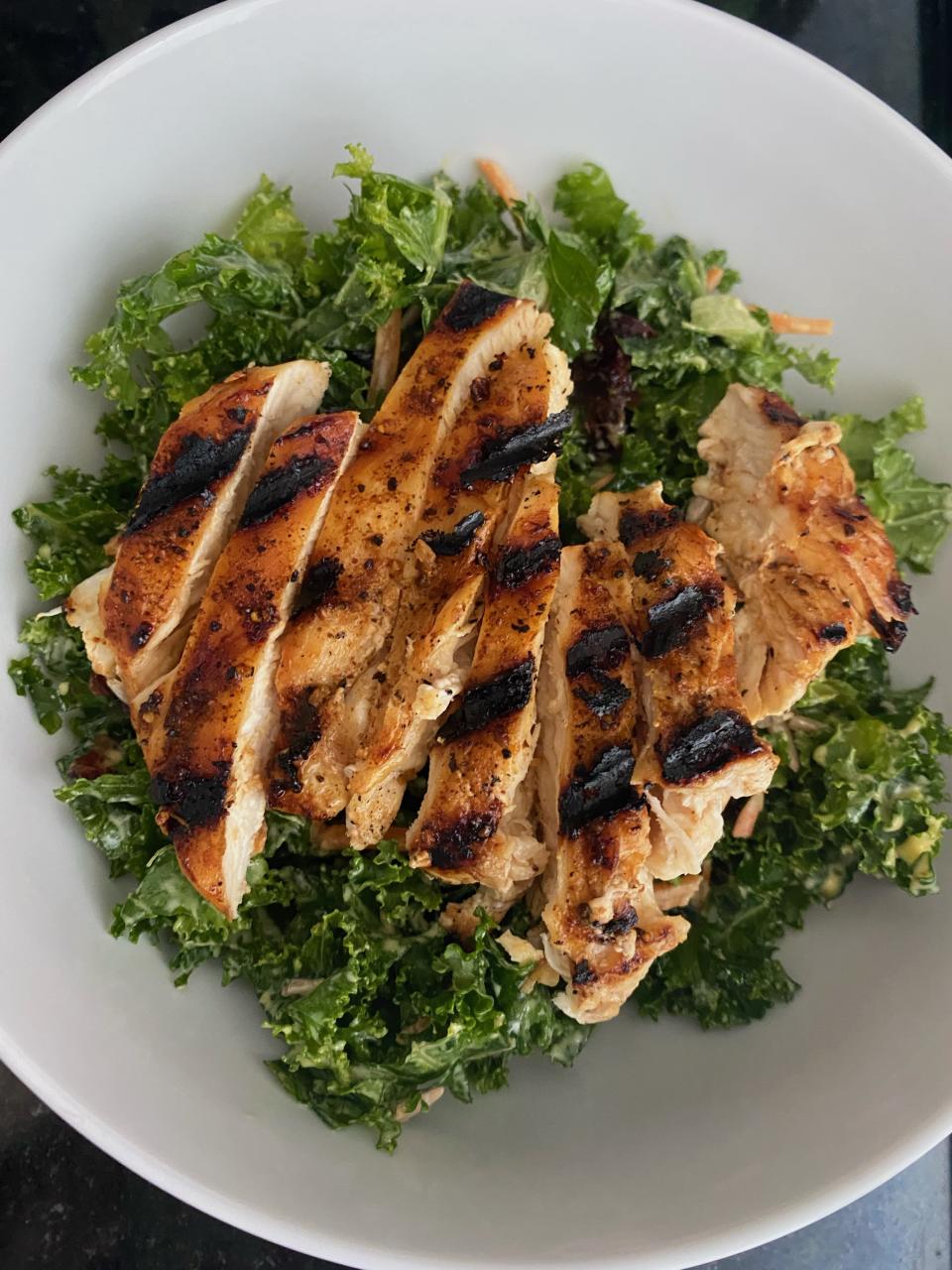 HelloFresh chicken and kale salad