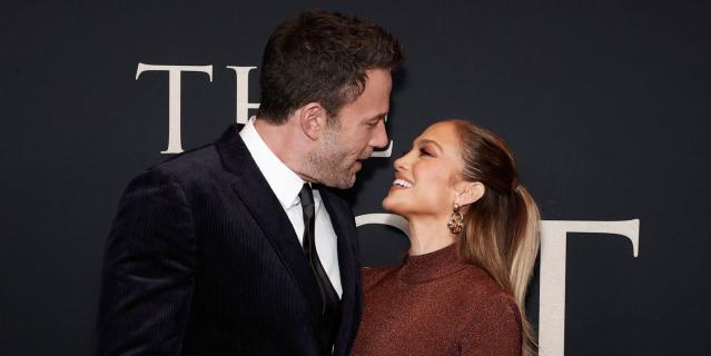 Jennifer Lopez and Ben Affleck Kiss at Lincoln Center Film Premiere