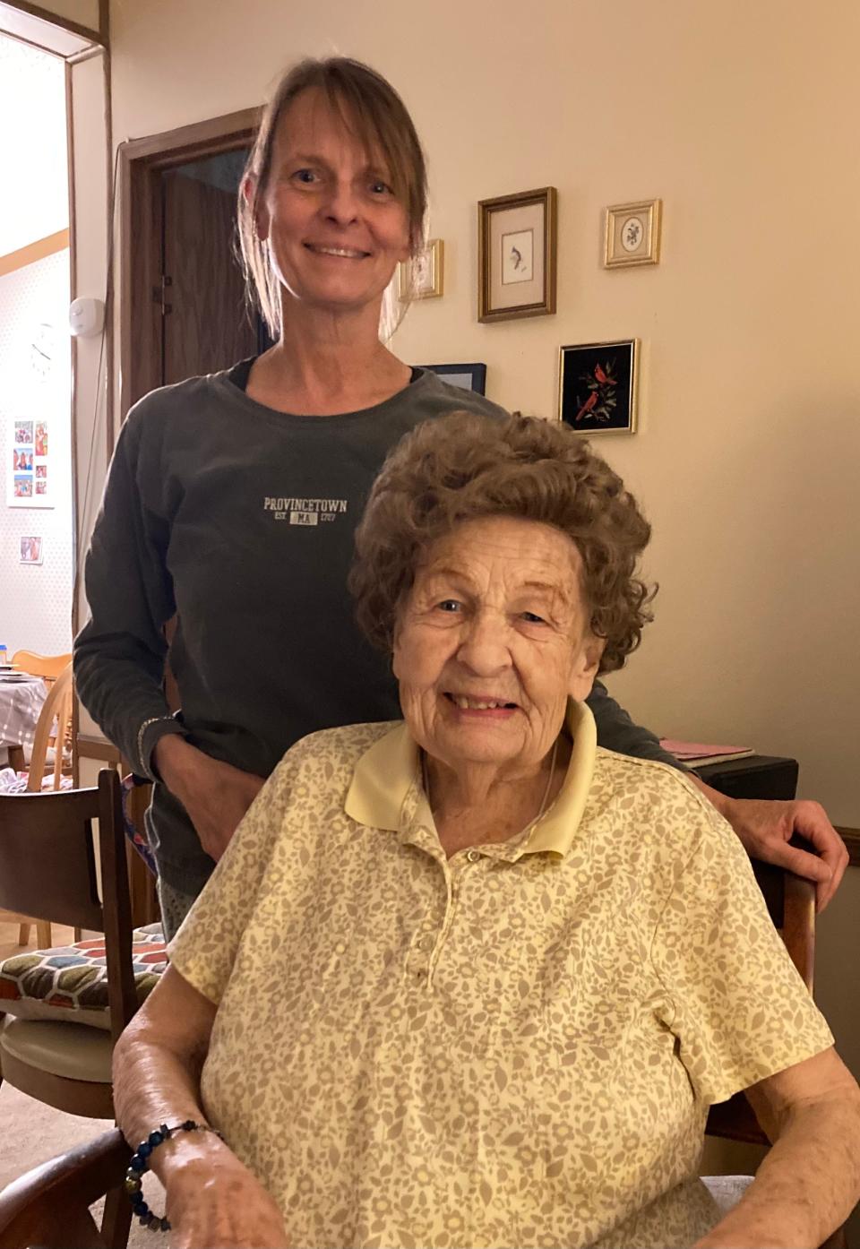 Elaine Rodecki and daughter Karen who is a cat rescuer in California.