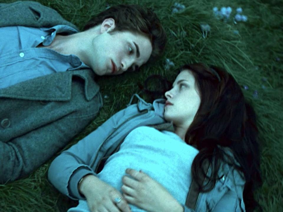 twilight edward bella meadow