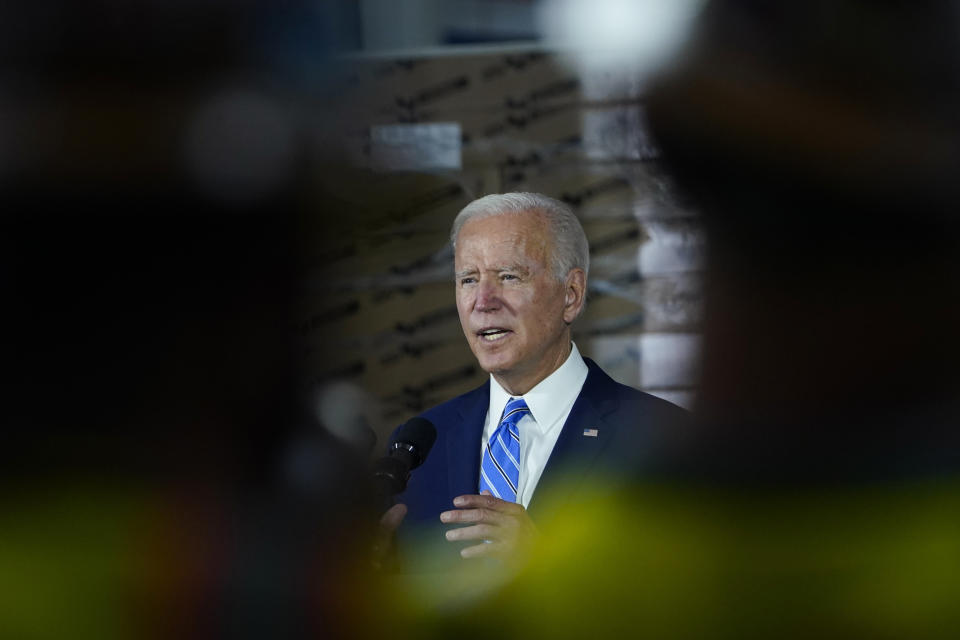 President Joe Biden speaks about COVID-19 vaccinations after touring a Clayco Corporation construction site for a Microsoft data center in Elk Grove Village, Ill., Thursday, Oct. 7, 2021. (AP Photo/Susan Walsh)