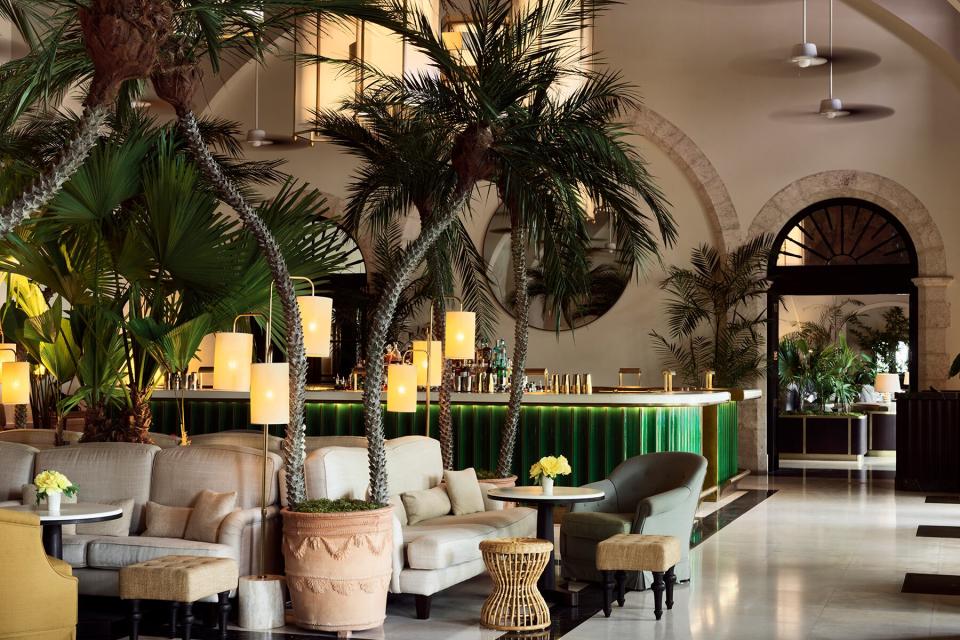 The Champagne Bar at the Four Seasons Hotel at The Surf Club