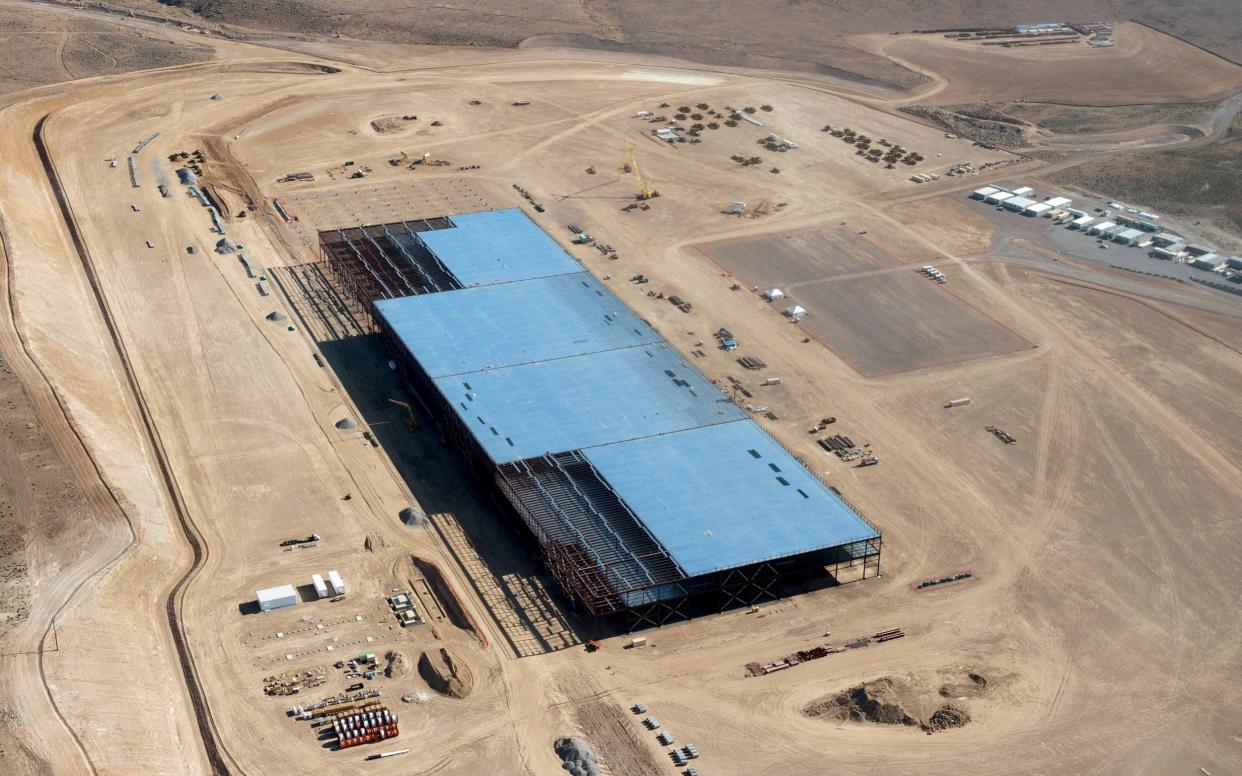 Tesla's lithium ion and car manufacturing gigafactory in Nevada - X02985