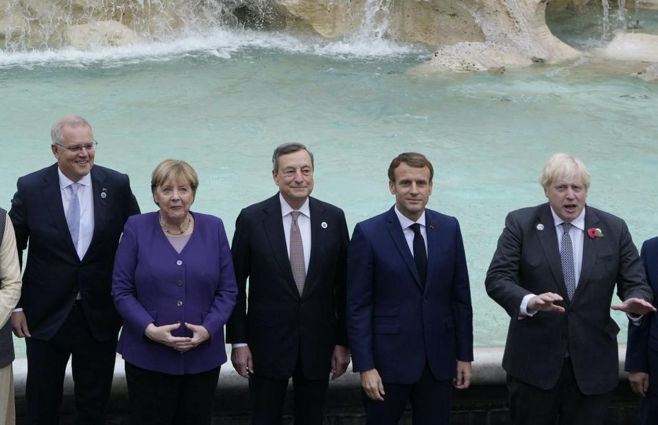 Scott Morrison and world leaders pose for a group photo at the G20.