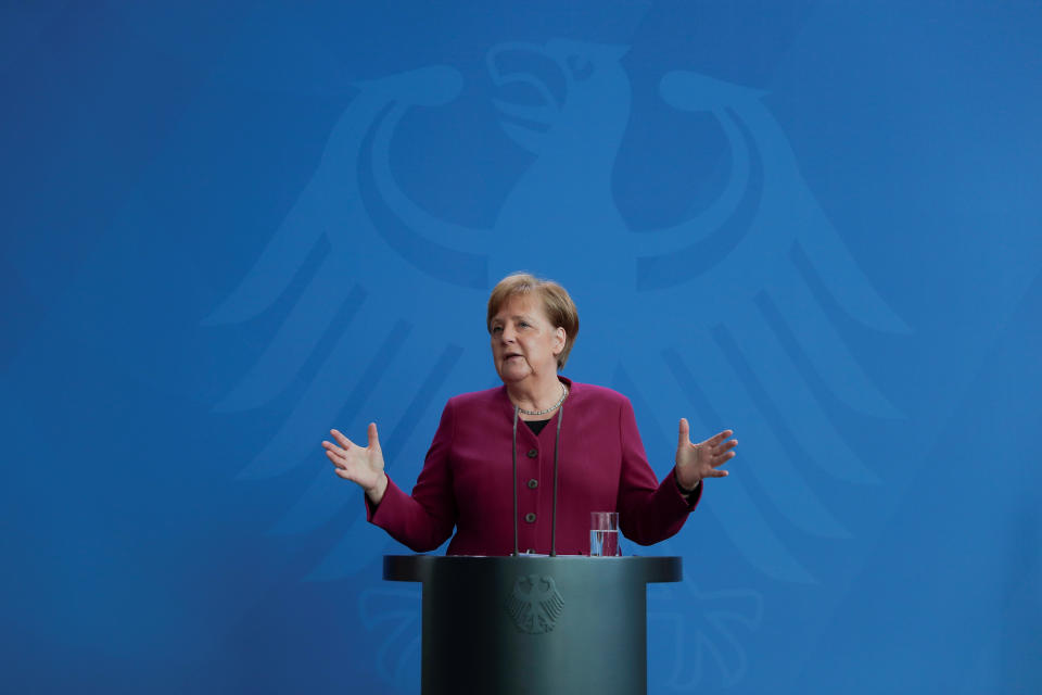 Im Ausland loben viele Pressestimmen Bundeskanzlerin Angela Merkel für ihr sachliches und unaufgeregtes Management der Corona-Krise. (Bild: Markus Schreiber/Pool via REUTERS)