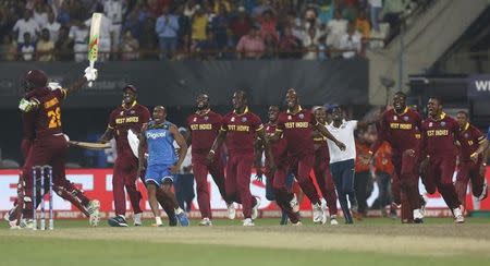 Cricket - England v West Indies - World Twenty20 cricket tournament final - Kolkata, India - 03/04/2016. West Indies players celebrate after winning the final. REUTERS/Rupak De Chowdhuri
