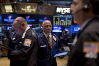 Traders work on the floor of the New York Stock Exchange September 22, 2015. REUTERS/Brendan McDermid